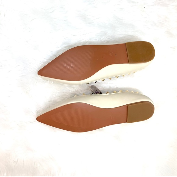 Seven7 Clara 2053 tan flats with gold studs - Picture 6 of 6